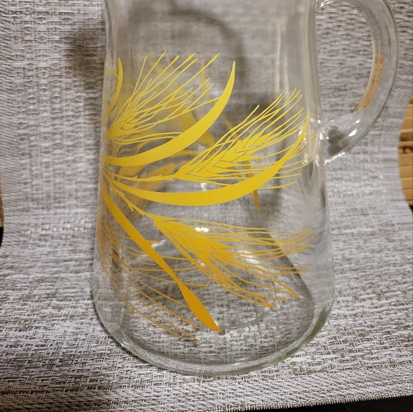 MCM Libbey Golden Wheat Harvest 2 Quart Glass Pitcher w/Ice Lip - Picture 3 of 5